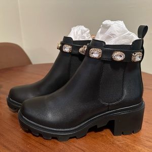 Steve Madden Amulet black boots